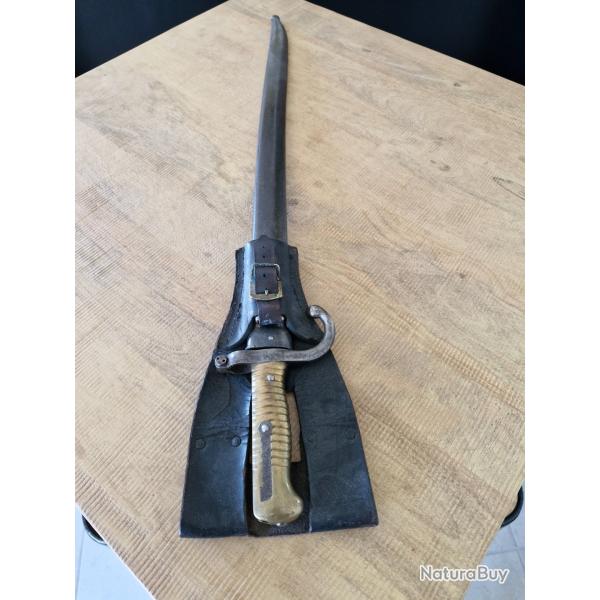 Sabre baionnette Chassepot avec son gousset