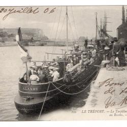 CPA Marine Militaire- LE TREPORT. Le Torpilleur ALARME au Bassin N°950