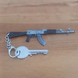 Porte clés AK 47 métal !!!