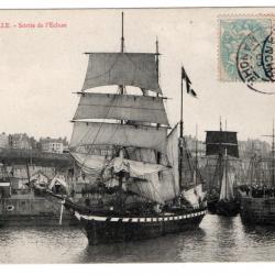 CPA -MARINE GRANVILLE- SORTIE DE L ECLUSE N°333