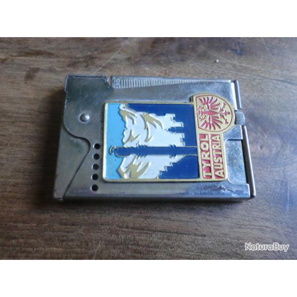 briquet essence souvenir militaire en autriche 1949