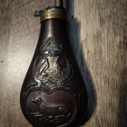 Poire à poudre noire