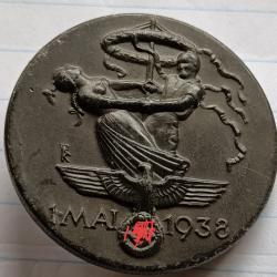 Badge allemand WW2 original daté de 1938