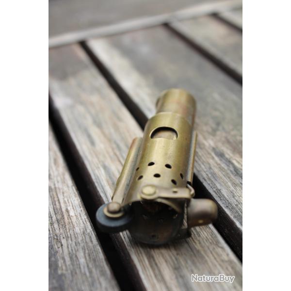 Briquet tempete
