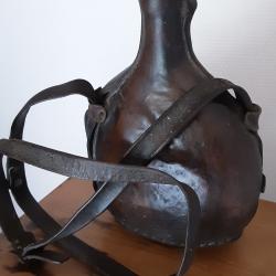 Ancienne gourde militaire étui en cuir