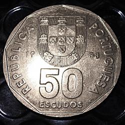 Portugal piece de 50 escudos 1988 ttb