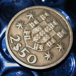 Portugal piece de 2$5 1964  ttb