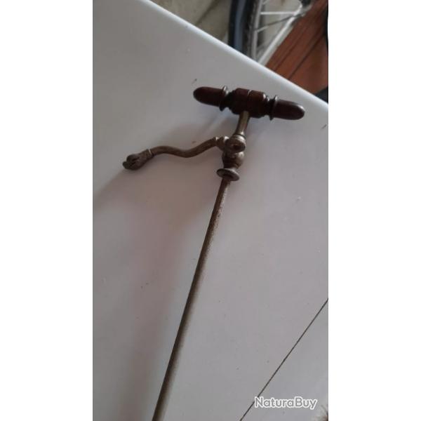 ANCIENNE TIREUSE POMPE A CHAMPAGE
