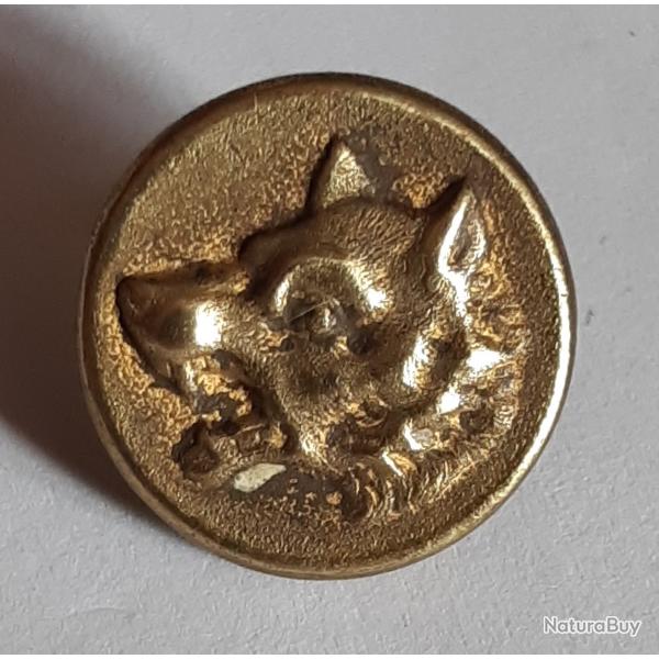 Bouton de livre de chasse, Tte de Loup  gauche , 16, laiton. SUPRIEUR FRANCE, Lot B1