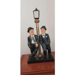Figurine Laurel et Hardy réverbère en céramique