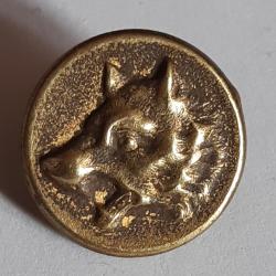 Bouton de livrée de chasse, Tête de Loup à gauche , Ø16, laiton. SUPÉRIEUR FRANCE, Lot B4
