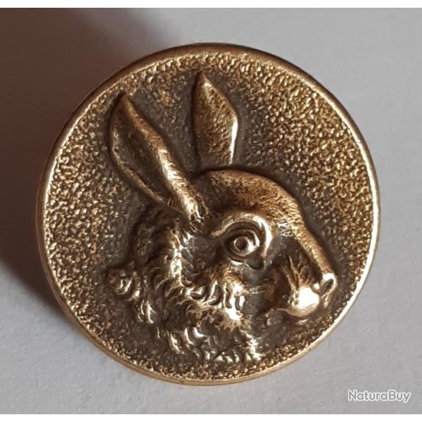 Bouton de livre de chasse, Tte livre  droite , 16, laiton. PERFECTION PARIS - Lot C6
