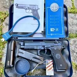 PISTOLET beretta 92FS M9 A1 US ARMY calibre 9X19