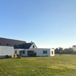 Domaine d'exception de 7.5 Hectares avec Maison de Caractère, Étang, Hutte et box pour chevaux