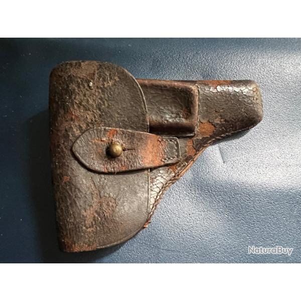 Holster en cuir calibre 6,35