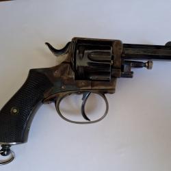 REVOLVER 320