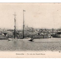 CPA - MARINE -Granville-Un coin du Grand-Bassin N°118