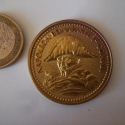 médaille Napoléon Bonaparte premier consul 16 grs à nettoyer !