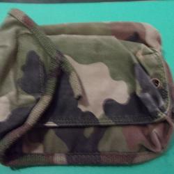 Porte chargeur FAMAS 5,56x45 en toile motif camouflé 3 compartiments neuf
