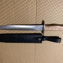 HOUSSE CUIR POUR DAGUE LONGUEUR DE 28 CM MAXI ( vendu sans la dague  ) 2025 1