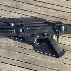 SCORPION EVO 3 AEG + 6 chargeurs