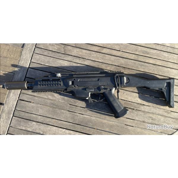 SCORPION EVO 3 AEG + 6 chargeurs
