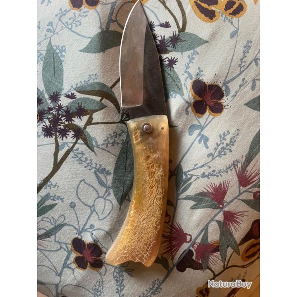 Couteau corne de blier