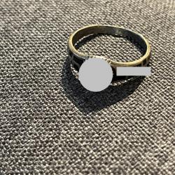 une belle bague allemande avec de très beaux décors ww2