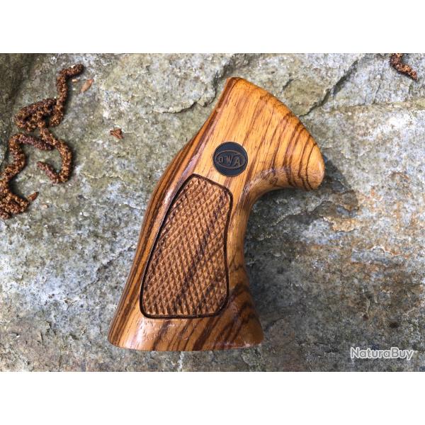 Crosse Rvolver Dan Wesson 357 mag