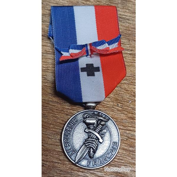 Mdaille du Souvenir Franais - 3eme type - 2eme classe - ARGENT - RARE