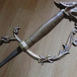 épée parade garde bronze tete chimère