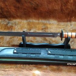 Épée de combat Manche en Cuir  Lame en acier carbone Etui en Nylon