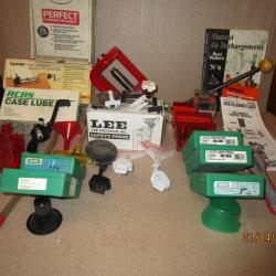 LOT COMPLET NEUF POUR RECHARGEMENT LEE, RCBS, FRANKFORT