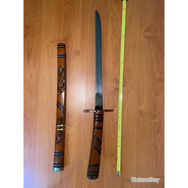 pe artisanale en bois sculpt - lame acier - 78 cm