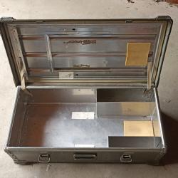 Cantine/ malle militaire tout en aluminium