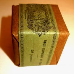PAQUET du TABAC du SOLDAT FRANCAIS de la SECONDE GUERRE.  /9215