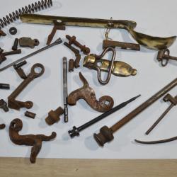 Ensemble Lot pièce pour fusil Ancien détaché 1800/1900 Gras Dreyse Lebel pontet (8)