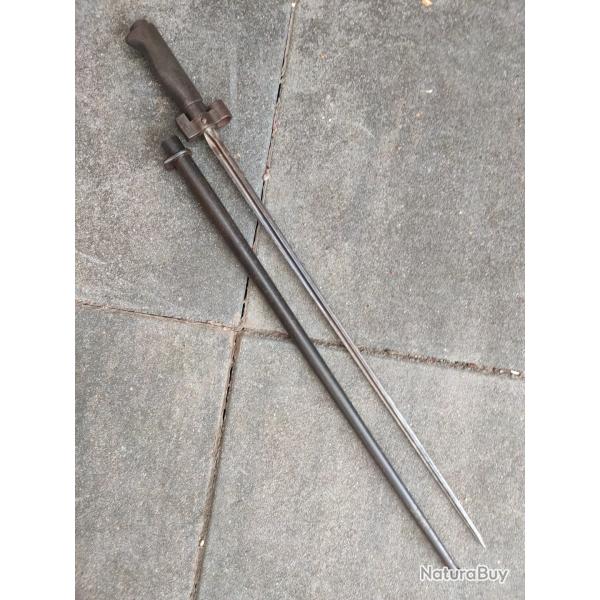 Baonnette pour fusil Berthier  / Lebel poigne acier bronz en tbe