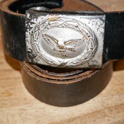 Ceinturon Luftwaffe avec boucle modifiée avec un Aigle de l'armée de l'air (dit Charognard)