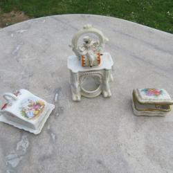 VINTAGE - Ancien groupe en porcelaine fine, petites boites - FRANCE (Fin XIX&eacute;me)