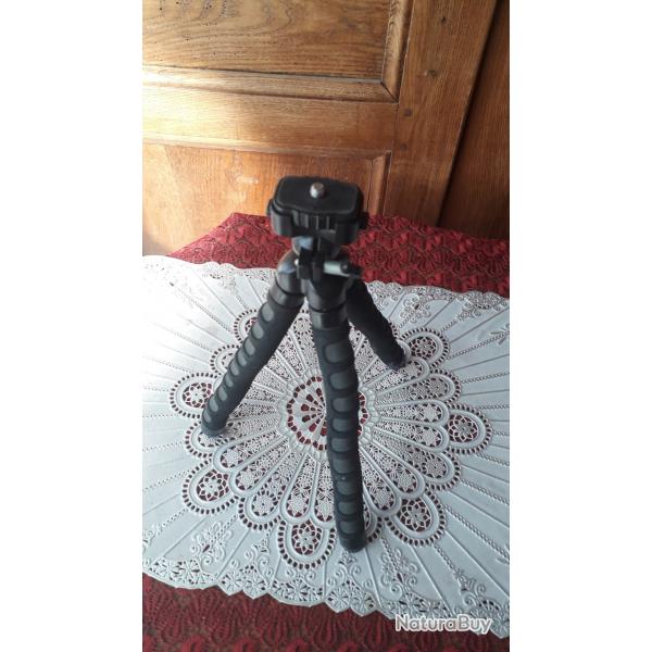 Trpied SILVERCREST pour Photo Video Comme Neuf Flexible Made in Germany