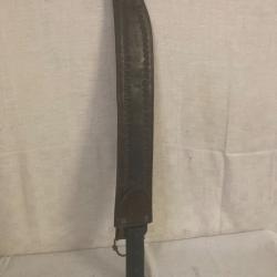 machette très ancienne avec son étui en cuir