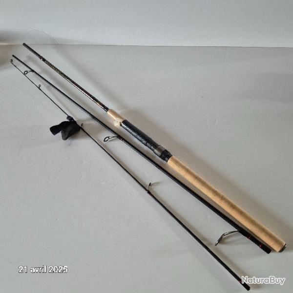 Canne neuve carnassier Pezon et Michel Invitation Minnow 240   embotement, 3 morceaux