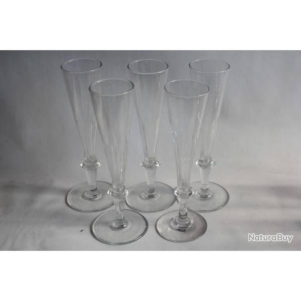 5 Anciennes fltes  champagne cristal