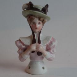 Demi figurine porcelaine Femme