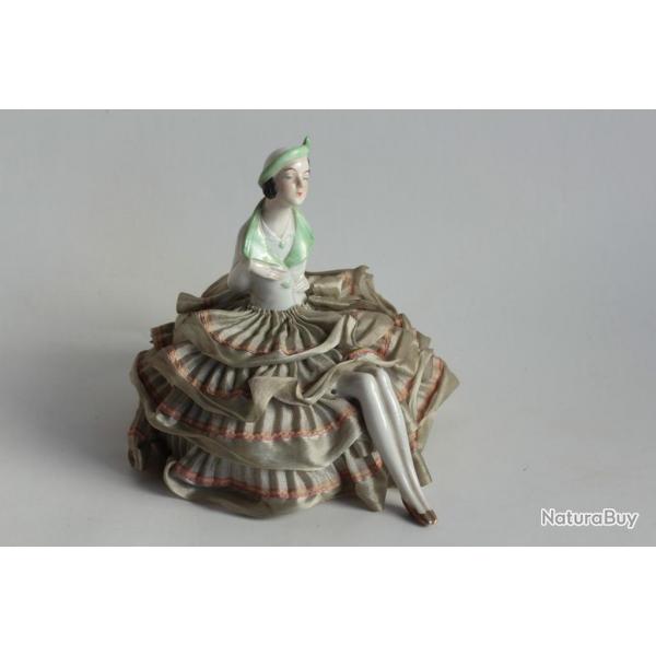 Demi figurine porcelaine Garonne Art dco Pique aiguilles