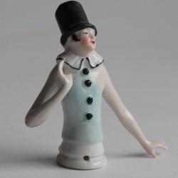 Demi figurine porcelaine Garçonne en tenue de pierrot Art déco