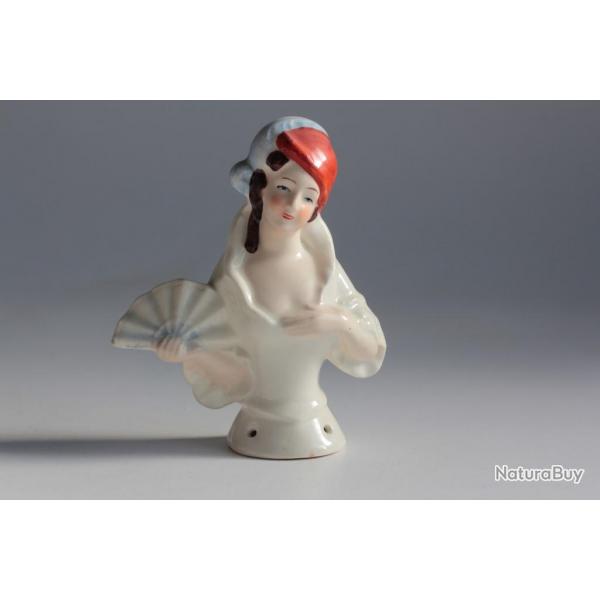 Demi figurine porcelaine Femme  l'ventail