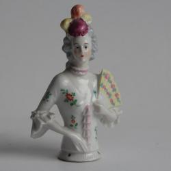 Demi figurine porcelaine Marquise au miroir