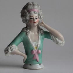 Demi figurine porcelaine Femme élégante bras détachés